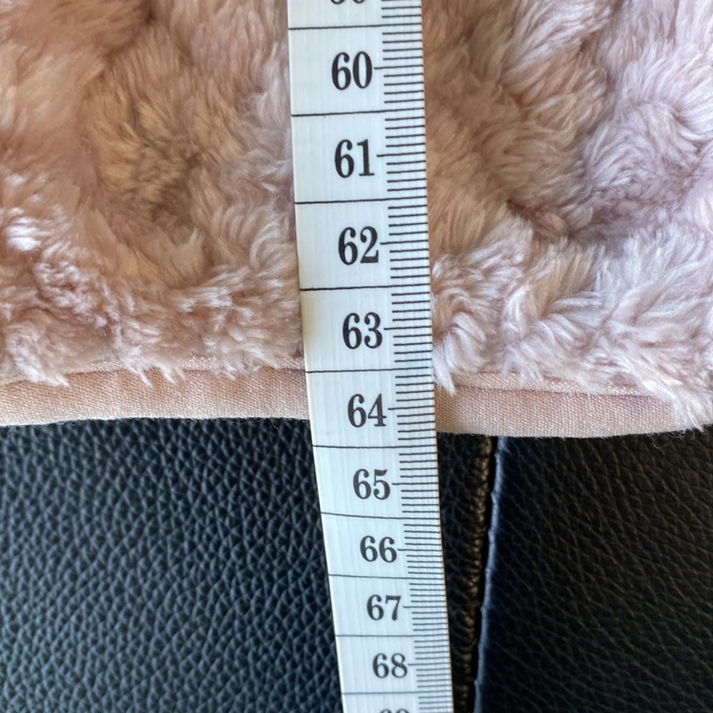 NEW BALANCE blush pink faux fur-look hoodie SIZE M never worn - Picture 8 of 13